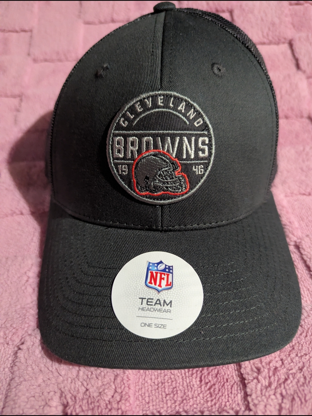NFL Cleveland Browns Black Hat with Red Accent